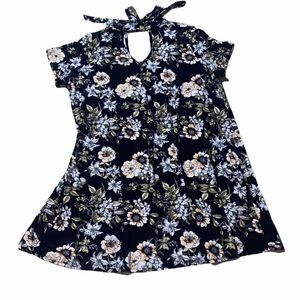 Sauci Plus Black Floral Tie Back Dress sz 2x